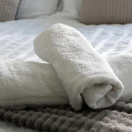 2 Bed Centre Flat - Relocators - Professional * Leeds (West Yorkshire)