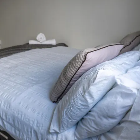 2 Bed Centre Flat - Relocators - Professional Apartment