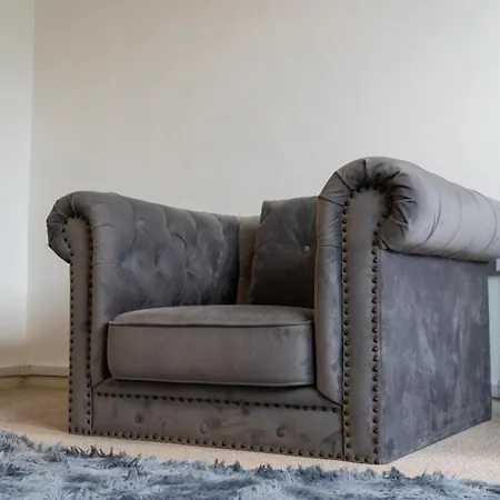 2 Bed Centre Flat - Relocators - Professional Apartment *